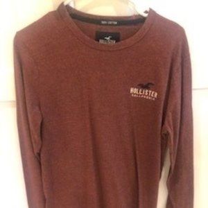 Men’s Hollister Log-Sleeved T-shirt- Small